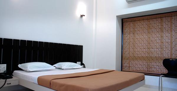 Hotel Manmandir Executive Aurangābād Extérieur photo
